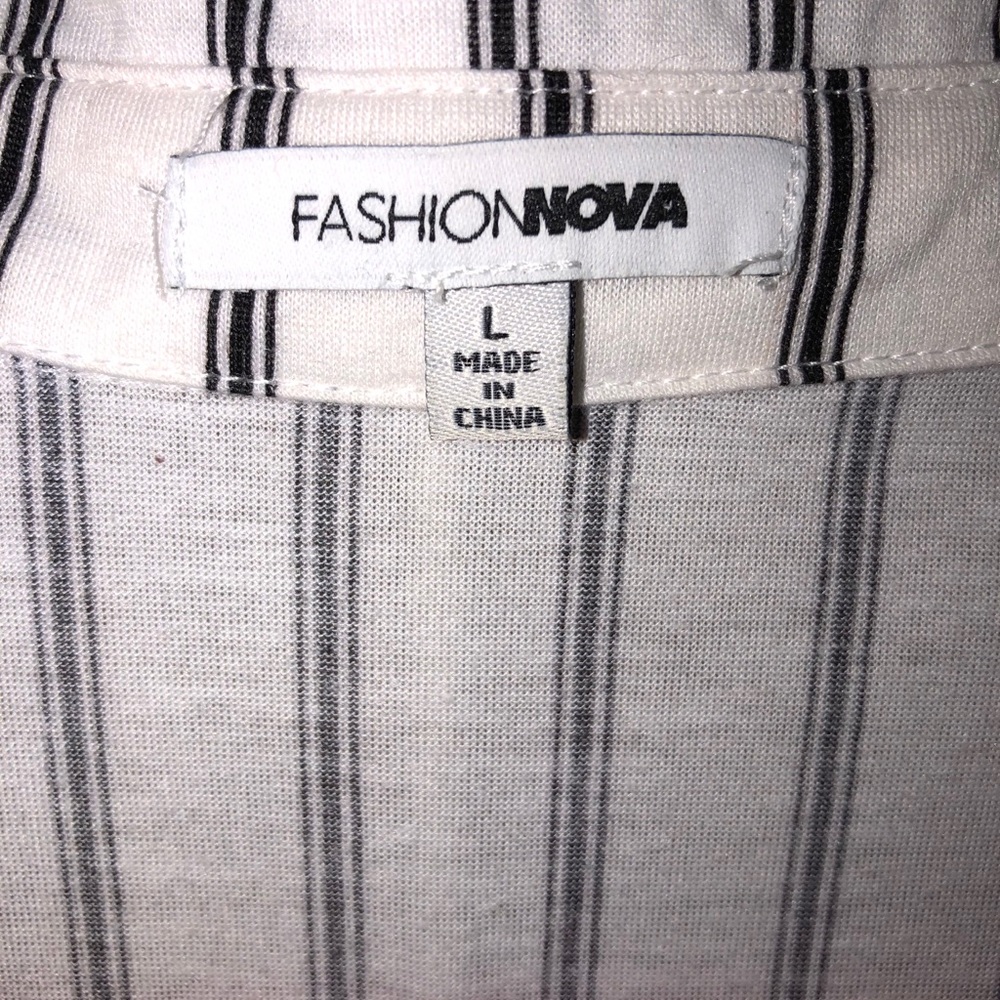 Long sleeve button up - Picture 3 of 3